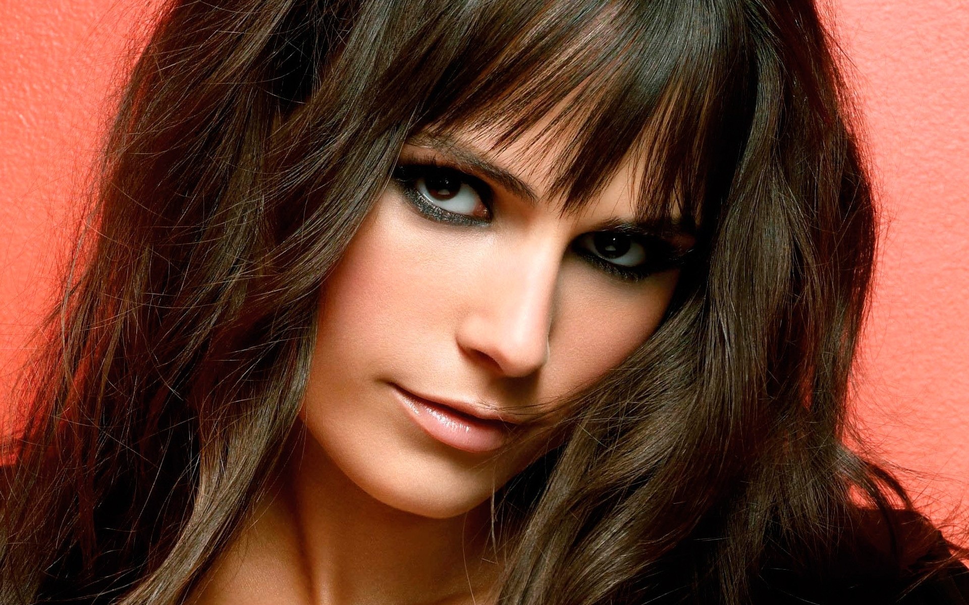 امرأة فتاة صورة أزياء نموذج الشعر جميلة مثير جميلة العين سمراء الشباب الوجه طويلة لطيف بريق الشفاه سريع الممثلة هوليوود رائع