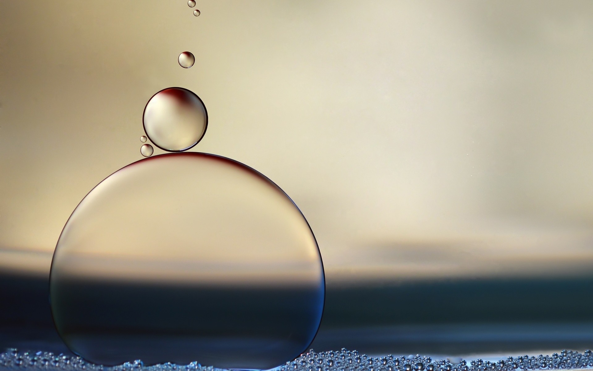 الماء الزجاج انعكاس يضيء لا تزال الحياة فقاعة ضوء طمس مجردة سقوط نظيفة الرطب المطر مشرق الطبيعة المجال فقاعات رغوة