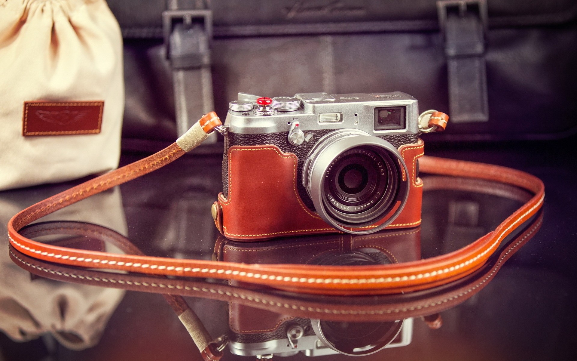 الرجعية عدسة الحنين الكلاسيكية القديمة العتيقة المعدات واحد التكنولوجيا فيلم كاميرات