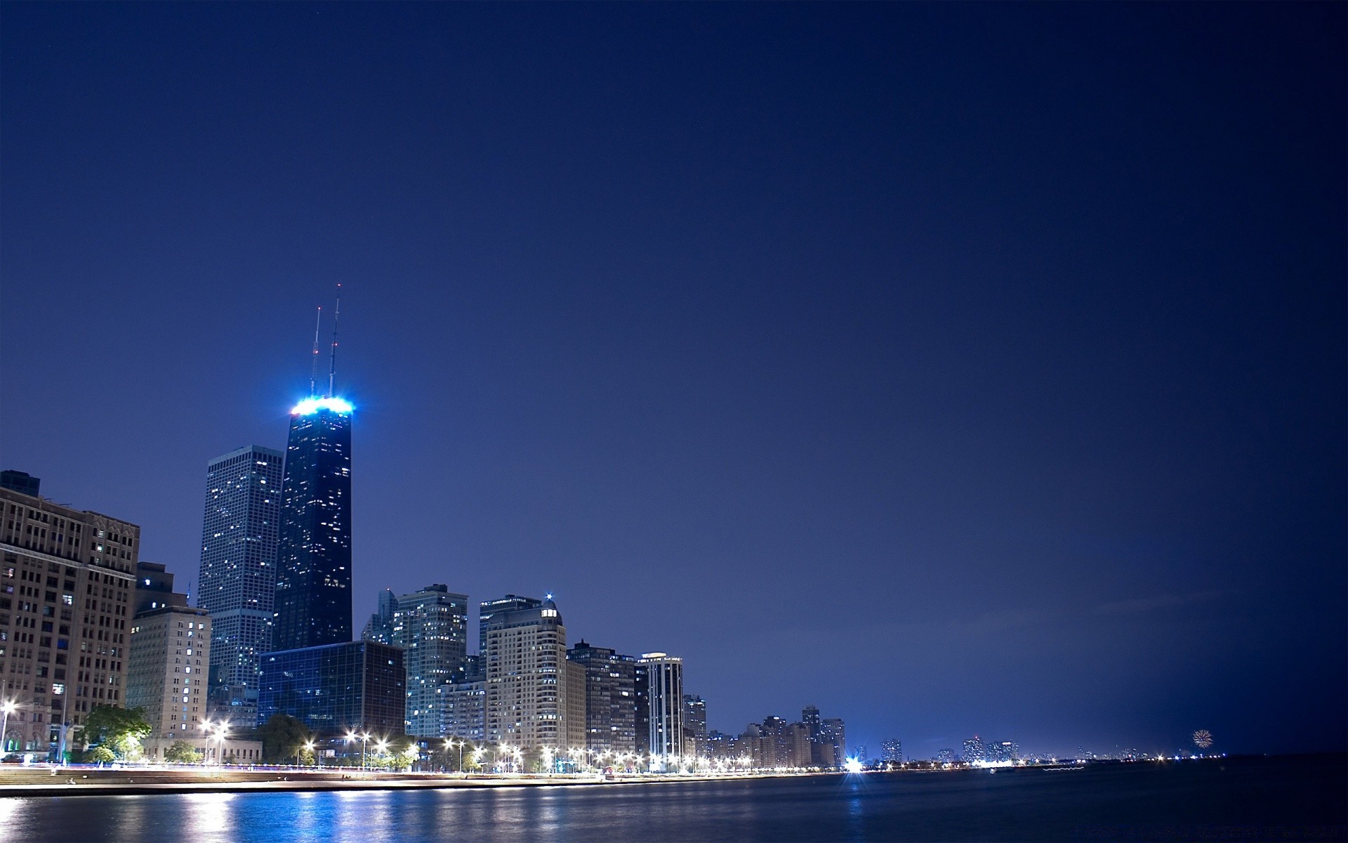 مدن أخرى المدينة العمارة وسط المدينة المدينة أفق ناطحة سحاب السماء الشفق السفر المنزل المياه مساء الحضرية غروب الشمس القمر الأعمال التجارية مكتب نهر الحديثة