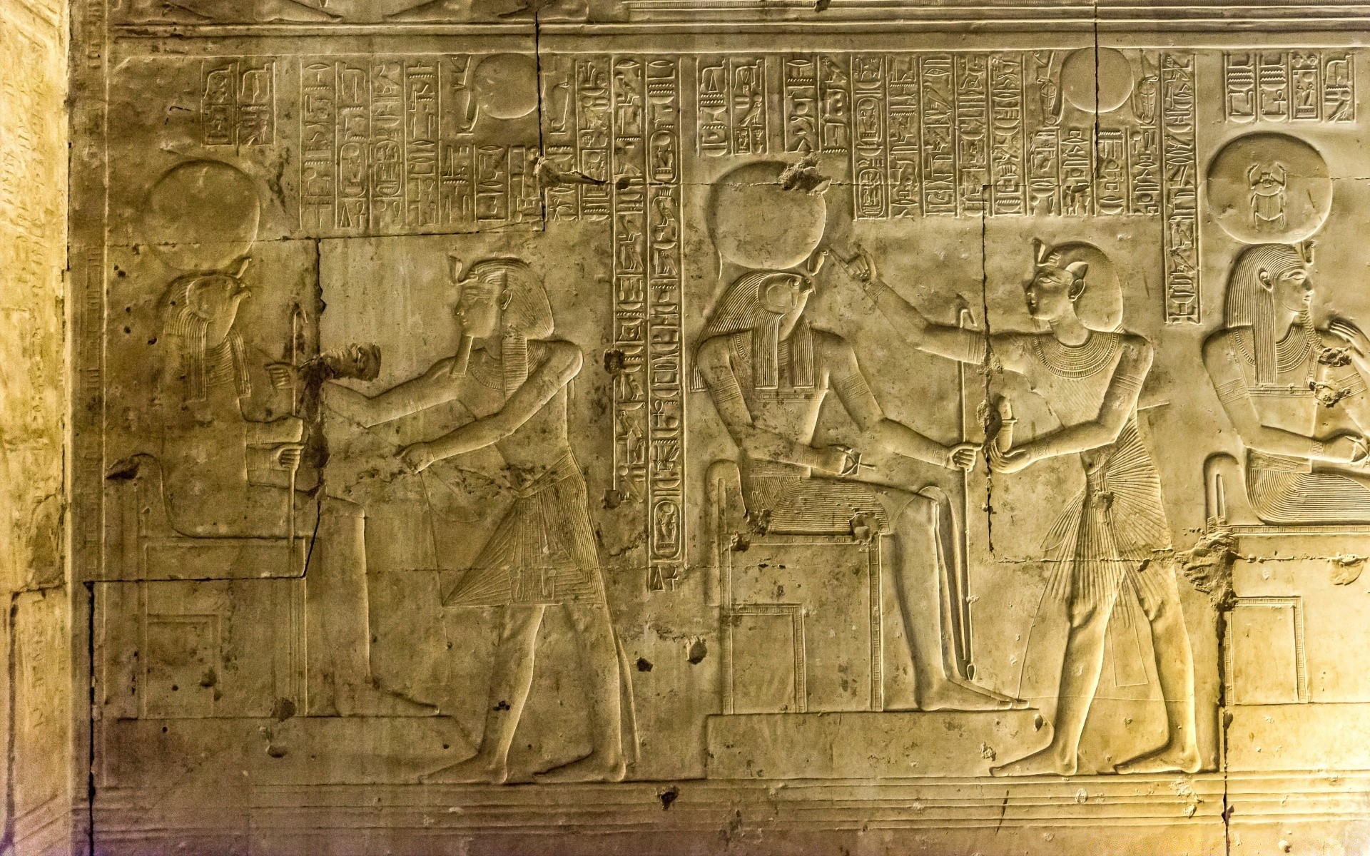 خمر النحت الدين فرعون الفن الإغاثة القديمة الله القديم علم الآثار العمارة الثقافة القبر معبد تمثال الجدران السفر سطح المكتب العتيقة رجل
