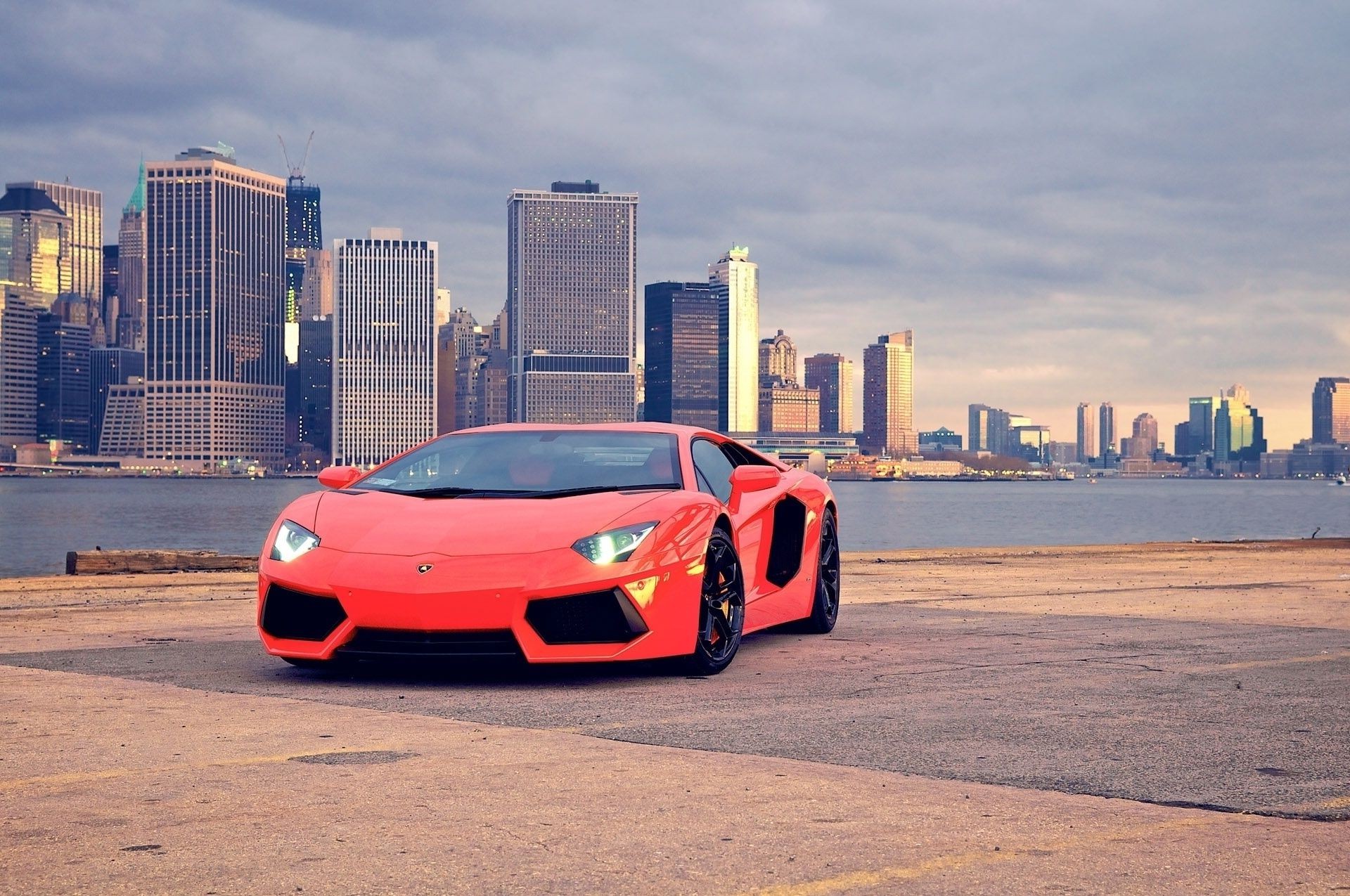 السيارات الرياضية السيارات السيارات نظام النقل السفر الأفق المدينة المياه
