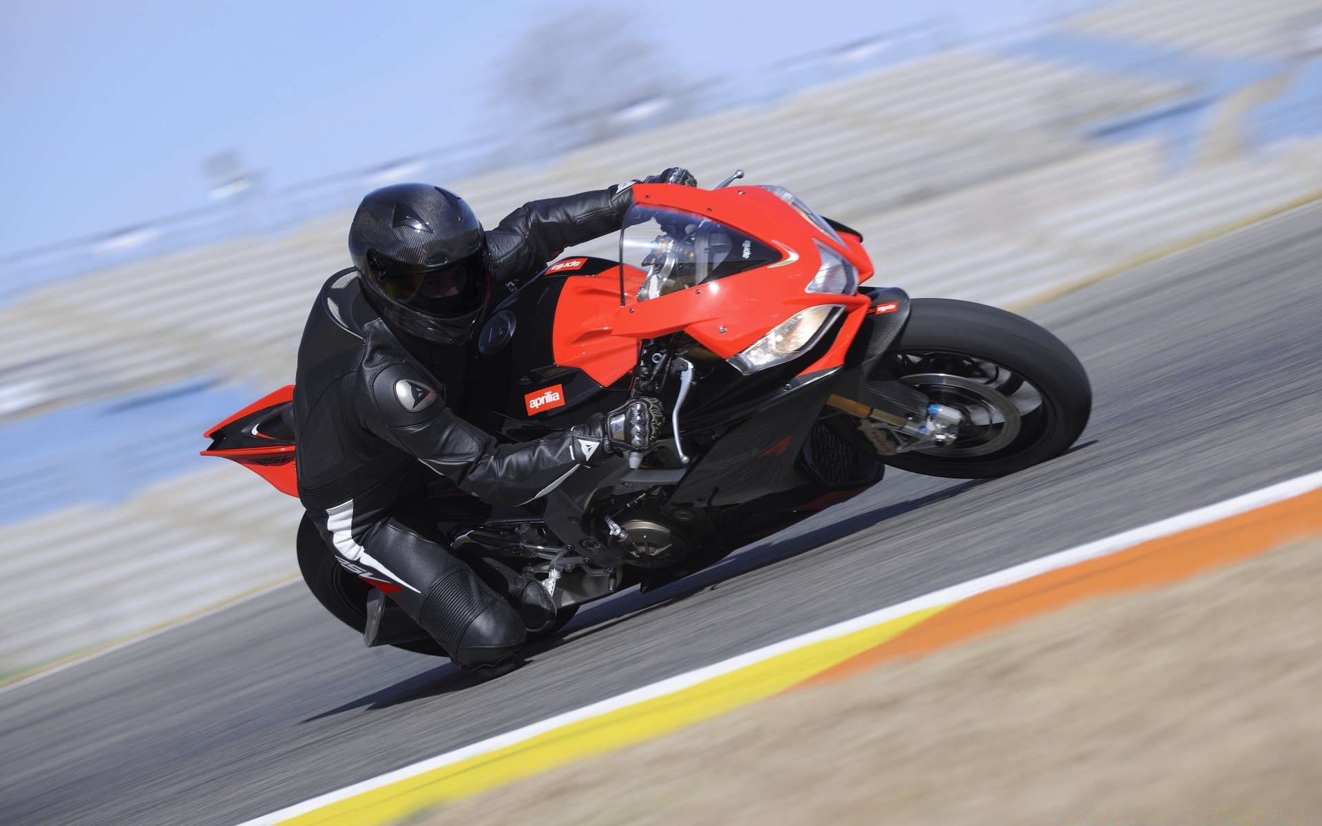 الرياضة سباق عجل المسار السريع محرك سيارة بطولة العمل الدائرة المنافسة سيارة نظام النقل سائق السلطة سيارة طمس المتسابق رياضة السيارات