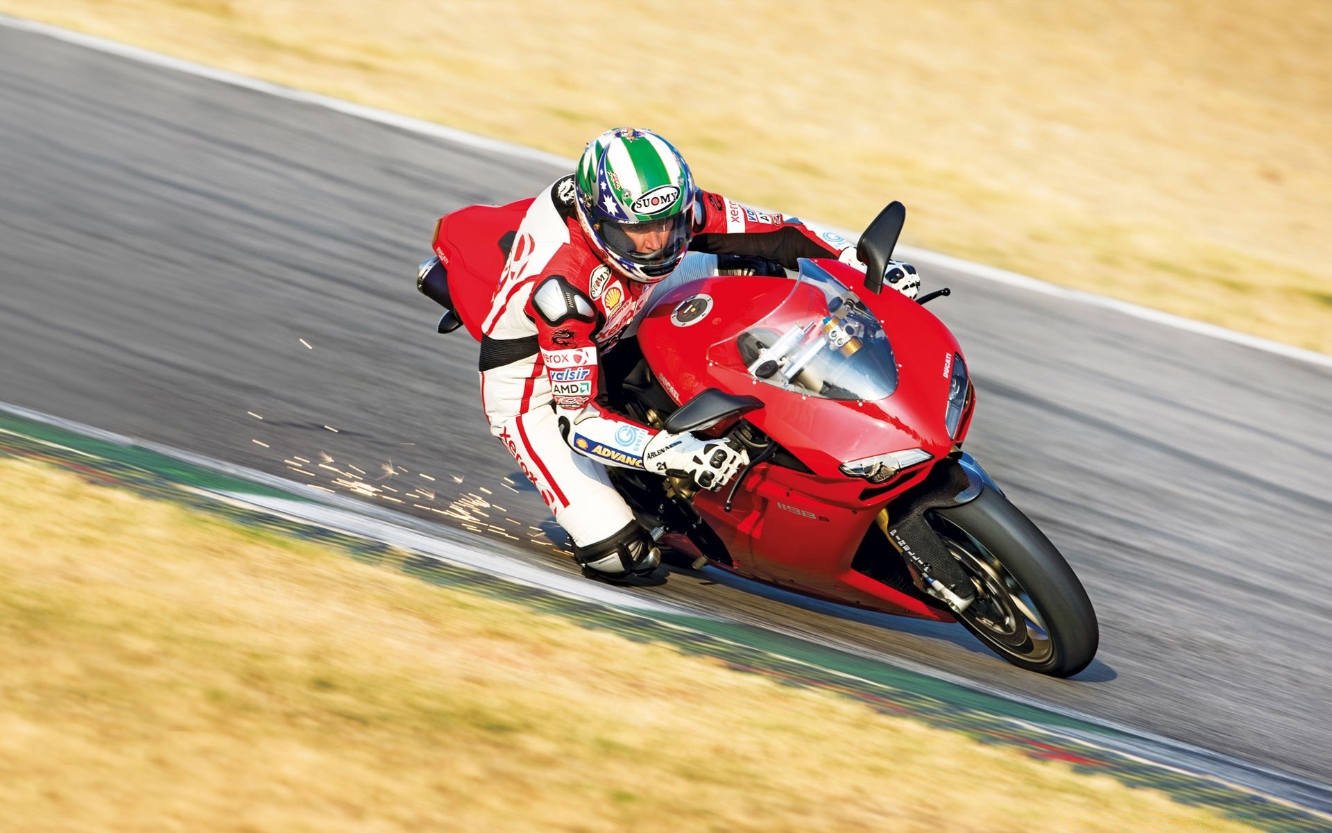 الرياضة سباق بطولة المسار المنافسة الدراجة عجل المتسابق عمل سيارة سريعة البطولة الدائرة القرص سائق خوذة سيارة