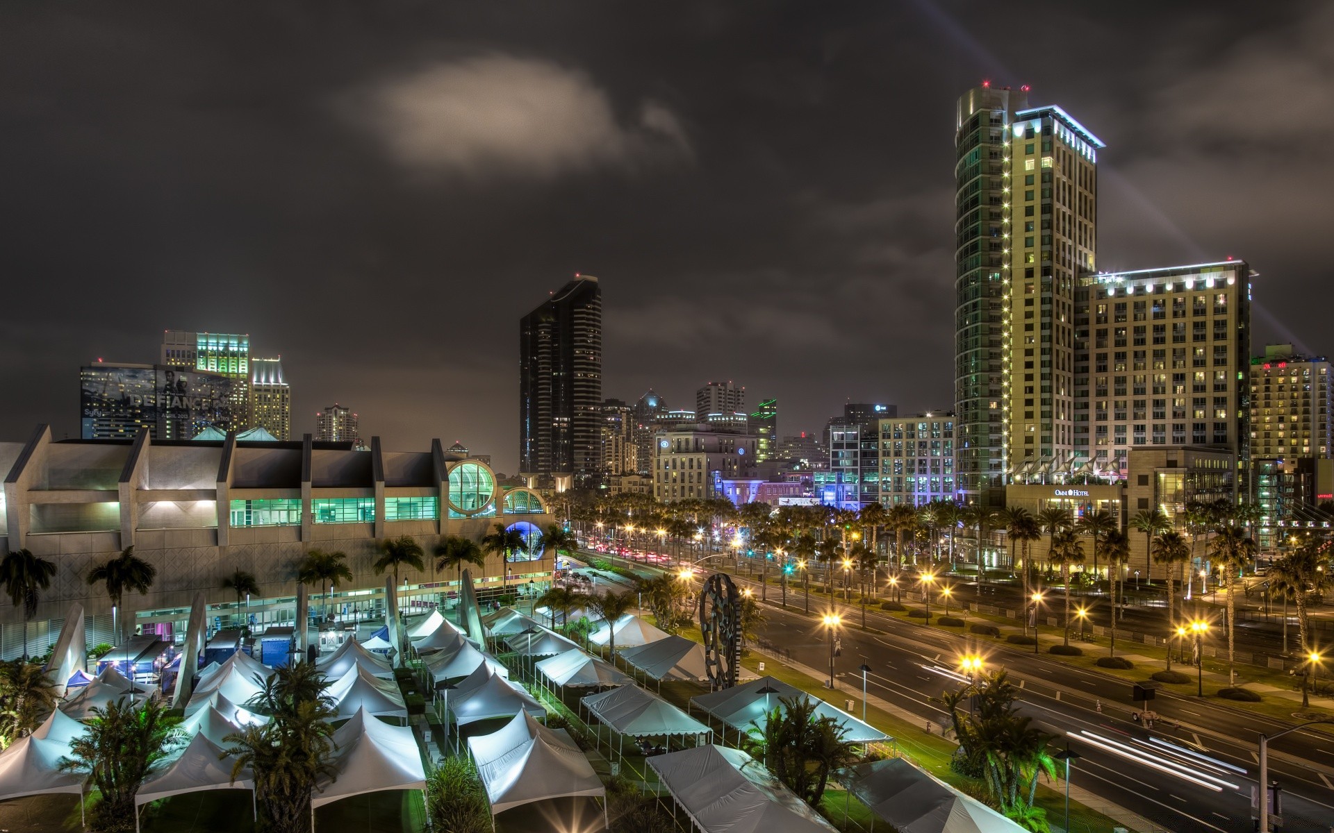 أمريكا المدينة ناطحة سحاب السفر المنزل المدينة الشفق مساء وسط المدينة الحضرية أفق الهندسة المعمارية المرور الحديث الطريق الطريق السريع الفندق السماء الأعمال التجارية جسر الضوء